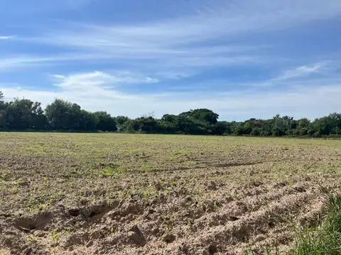 VENDO 2 LOTES LINDEROS EN CORONDA - APTOS LOTEO