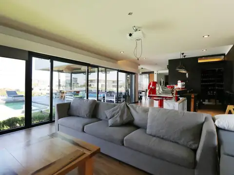 VENTA CASA INTELIGENTE 7 AMBIENTES EL NAUDIR ESCOBAR - PERMUTA FINANCIACION PRIVADA