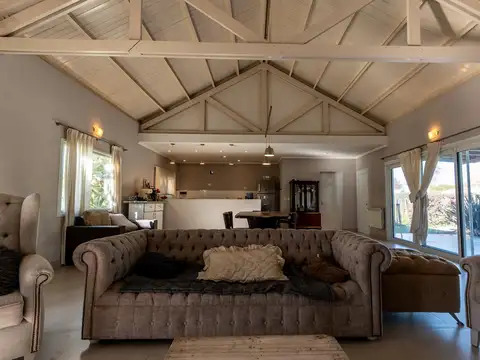 Casa en Venta con 1 cochera