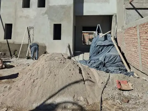 Cipolletti vende duplex 3 dorm c /financiacion