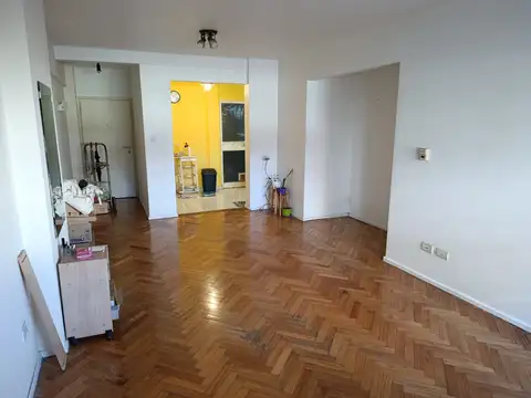 Avenida San Juan 4100, Piso 1