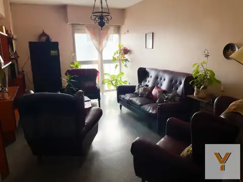 Departamento en venta - 2 Dormitorios 1 Baño - 75Mts2 - Bahía Blanca