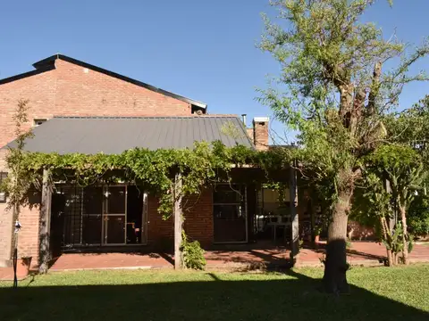 Hermosa casa en venta en Granadero Baigorria