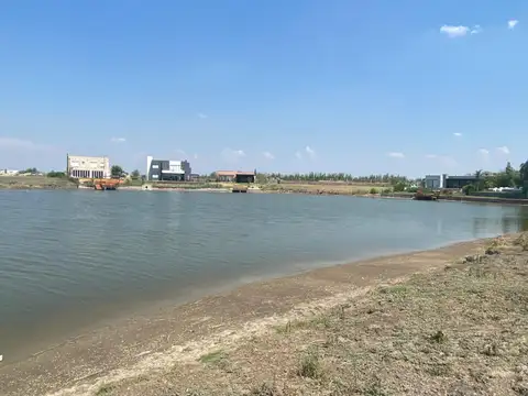 Lote al lago en San Sebastián 