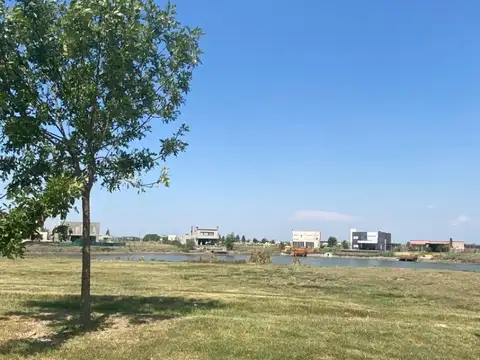 Terreno en Venta de 966,0 m2