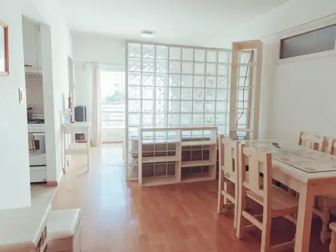 Muy lindo monoambiente super luminoso con balcon en Recoleta!