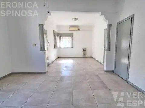 Depto Tipo Casa en Venta 50 años