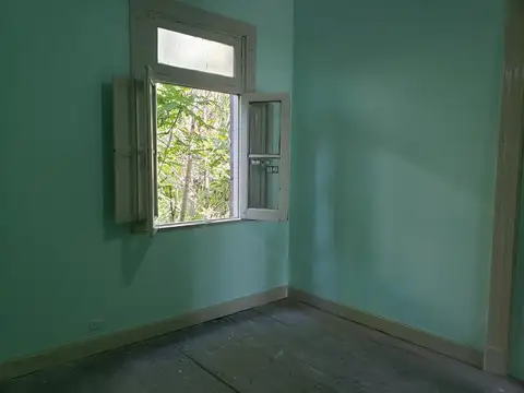DEPARTAMENTO DE 2 AMBIENTES .2º P/ POR ESCALERA-SIN EXPENSAS