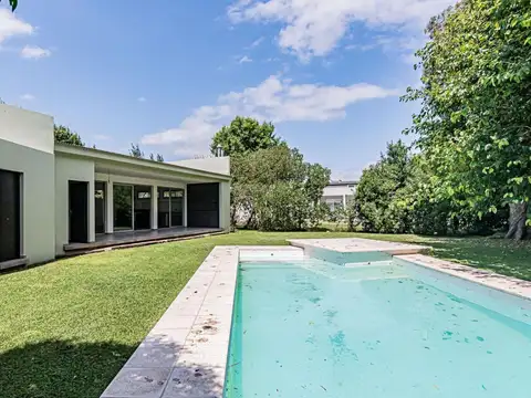 Casa en venta en La Cándida, club de campo