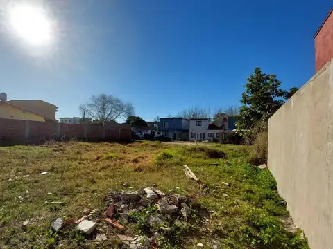 Terreno en Venta en Villa Gesell, USD 39.500