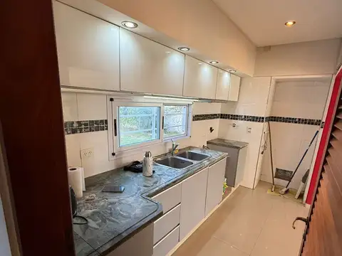 Depto Tipo Casa en Venta en Bernal Oeste, USD 68.000