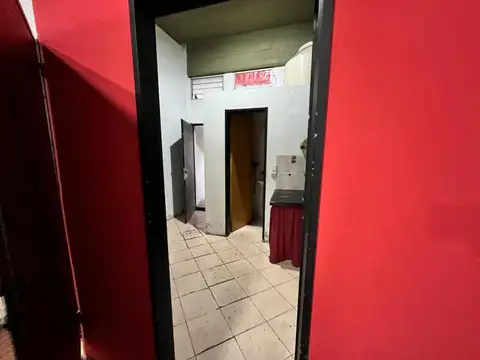 Alquilo Local en Caseros en Centro Comercial F: 2939