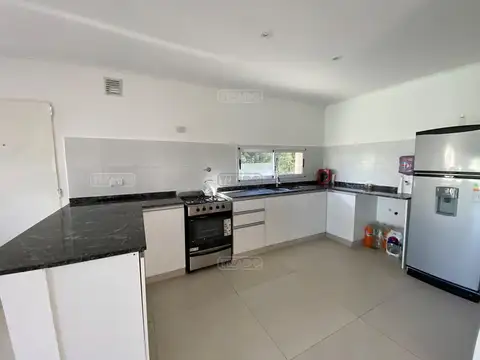 Casa en Alquiler en Pilar del Este - Santa Elena, USD 1.000