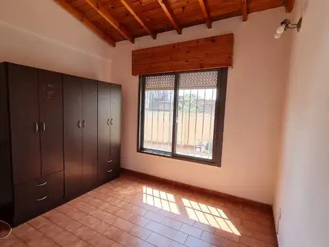 Depto Tipo Casa 3 ambientes con 1 baño
