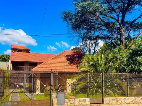 CASA EN VENTA PERMUTA Y/O FINANCIA EN MONTE GRANDE