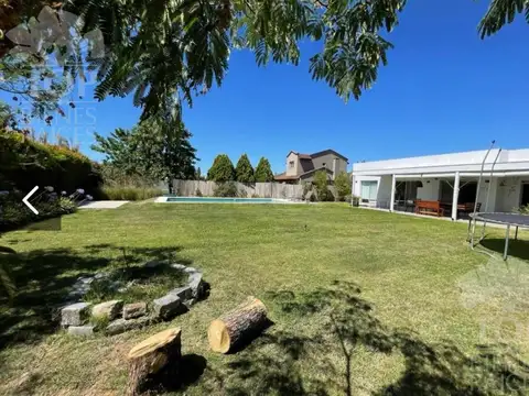 Hermosa Casa en Alquiler en Barrio San Francisco, Villanueva