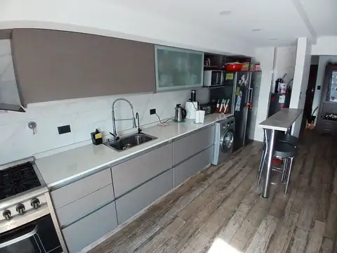 Departamento 4 ambientes con 2 baños