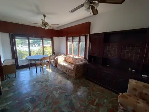 ALQUILER TIPO CASA.BLAS PARERA 1762.QUILMES O. 3 AMB C/PATIO