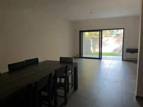 Casa en Venta al Este
