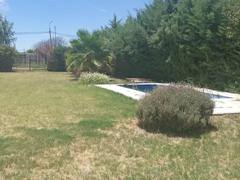 Casa 3 ambientes con 1 baño