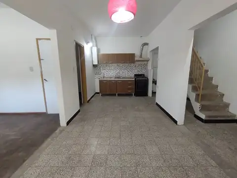 Venta de casa de 2 dormitorios en zona oeste