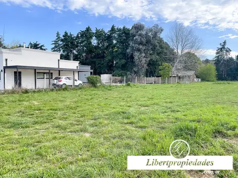 Excelente terreno en Venta en Parque Exaltación