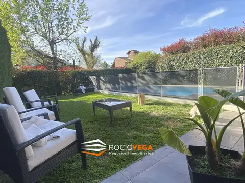 Casa  a la venta en Banco Provincia, Moreno