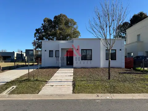 Casa  en Venta en Santo Tomas, Derqui, Pilar