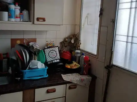 Casa 9 ambientes con 4 baños