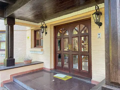 Casa en el lago Barrio Cube