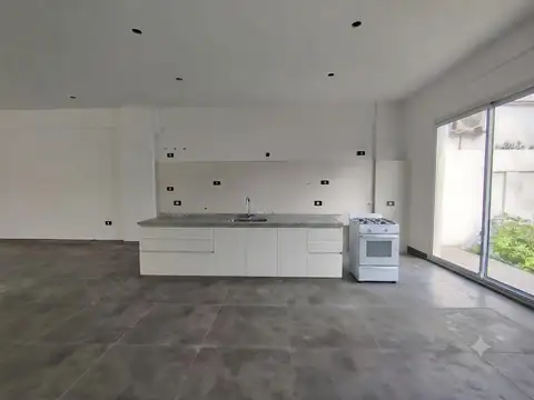 Departamento en Alquiler en Villa Luzuriaga, $ 1.000.000