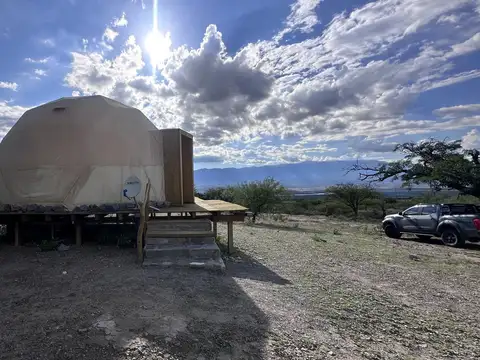 2 Has con Domos Glamping, Pileta, Colalao del Valle