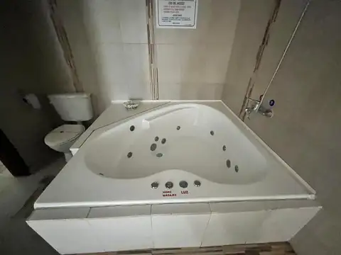 Hotel en Venta 42 años
