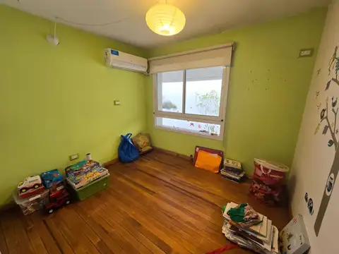 Depto Tipo Casa 4 ambientes con 2 baños