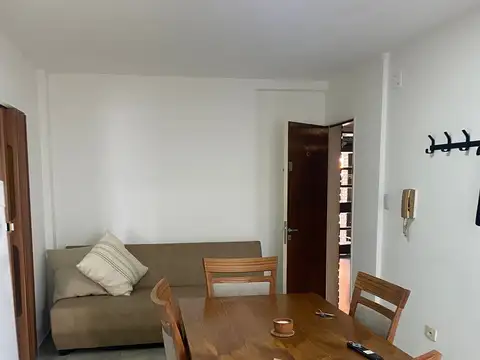 Se vende departamento amoblado en alberdi