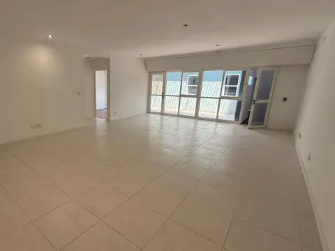 Loyola 600, PH Tipo loft, 3 Ambientes con Patio, por Escalera Moderno, Villa Crespo