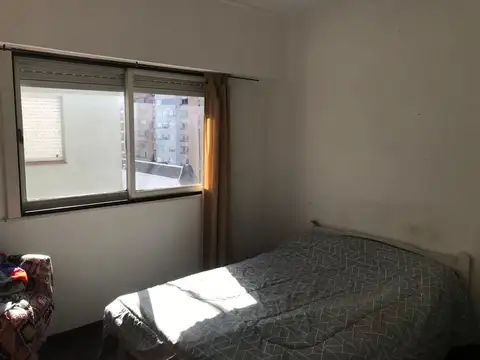 DEPARTAMENTO 2 AMBIENTES EN BANFIELD CENTRO