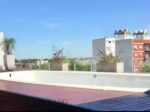 MONOAMBIENTE CON PILETA 1º PISO FRENTE