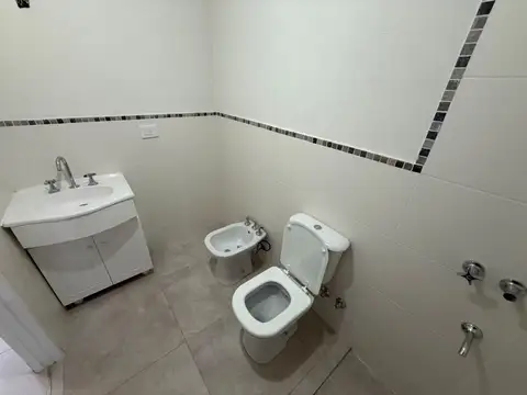 Departamento en Venta en Valentín Alsina, USD 64.000