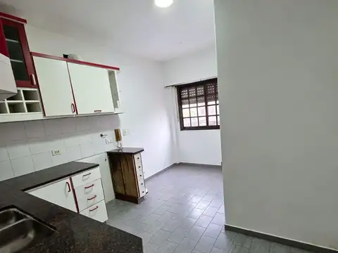 Depto Tipo Casa en Venta 40 años