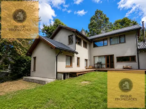 Casa 6 ambientes con 4 baños