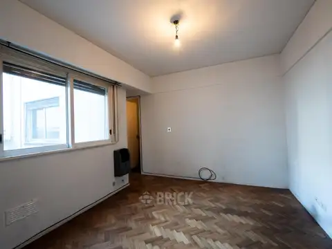 AV. JUAN B. ALBERDI Y AV. JOSE M. MORENO - 32 M2 BAÑO Y COCINA COMPLETOS