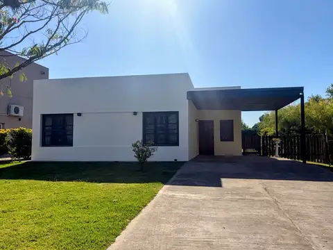 Casa en  alquiler amoblado en San Alfonso Pilar del Este | VCO Propiedades