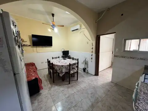 VENTA PH VILLA TESEI 3 AMBIENTES COCHERA Y JARDIN