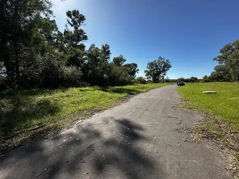 Terreno en Venta 50  mts Fondo