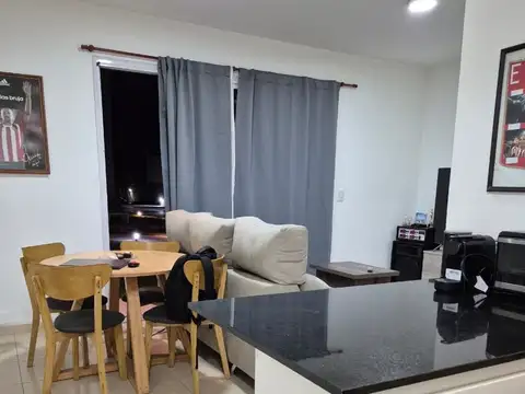 DEPARTAMENTO 3 AMBIENTES EN VENTA MORENO C/COCHERA