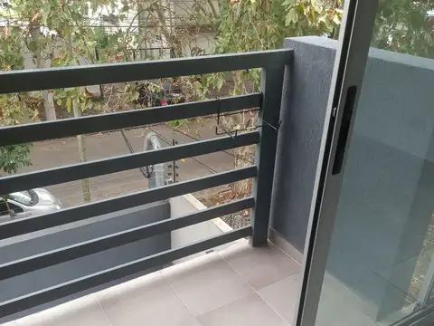 Departamento en Alquiler en Moron Sur, $ 670.000