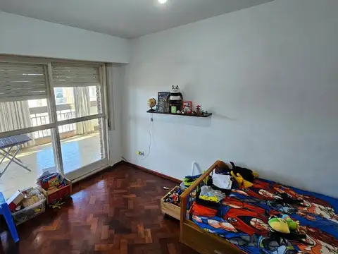 Departamento 5 ambientes con 2 baños