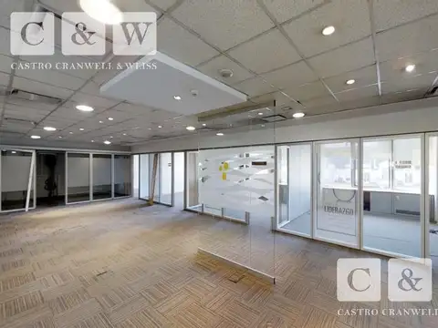 Oficina en Venta con 23 cocheras