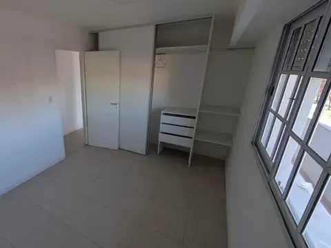 Departamento en Alquiler en Lanus Oeste, $ 600.000